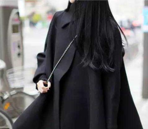 黑色衣服粘毛怎么彻底解决,黑色衣服粘毛小妙招