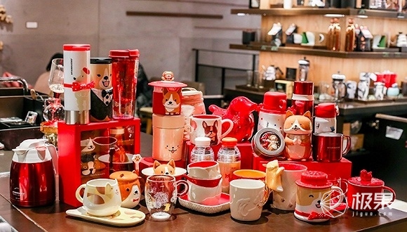 十大奢侈品狗年限定,最值得入手的狗年特别款