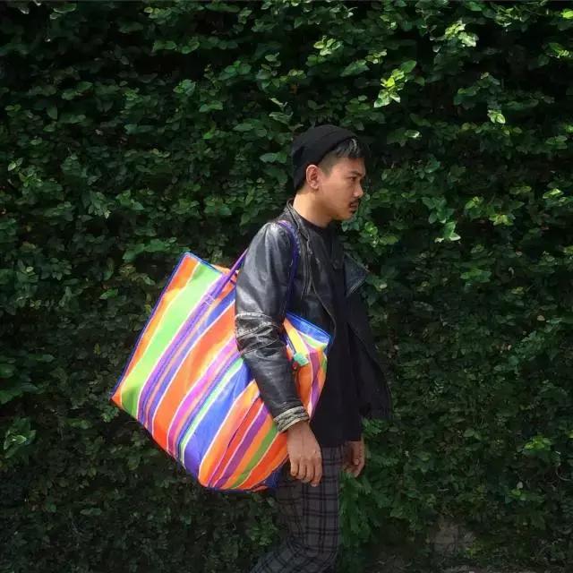 2017年度戏精盘点，把批发袋卖成爆款、把脚垫做成裙子还卖1万元