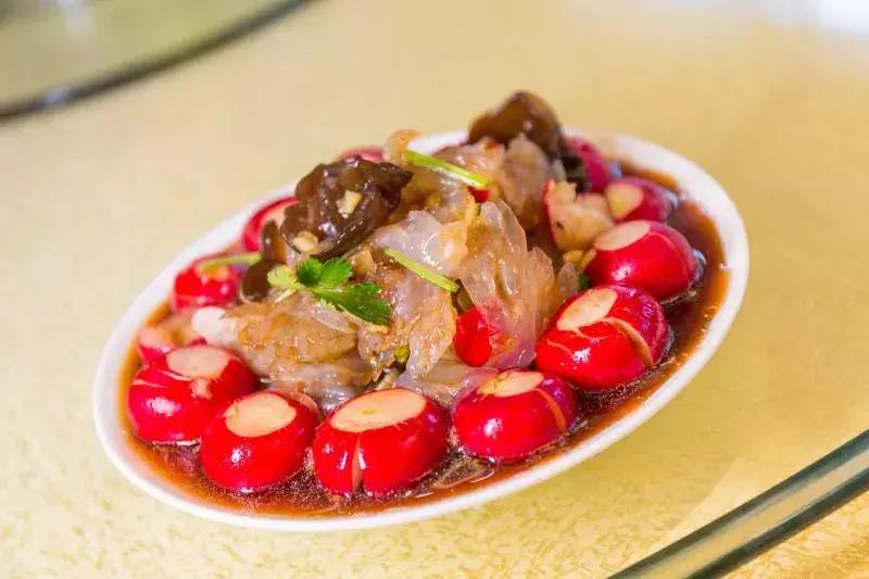 四星级酒店五个人吃年夜饭多少钱,酒店年夜饭套餐