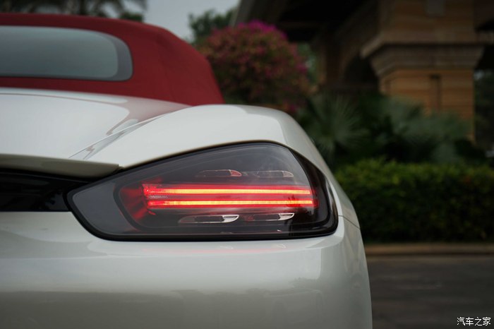 保时捷718boxster敞篷购车过程,保时捷718boxster冰雪漂移