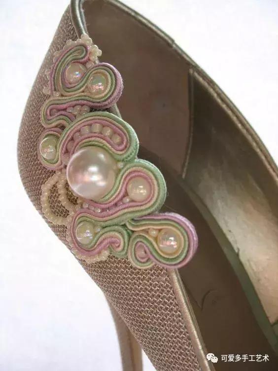 谁说鞋子脏了就要扔,怎样让旧鞋子焕然一新