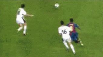 退役多年小罗依然天赋异禀,小罗为什么那么年轻就退役了