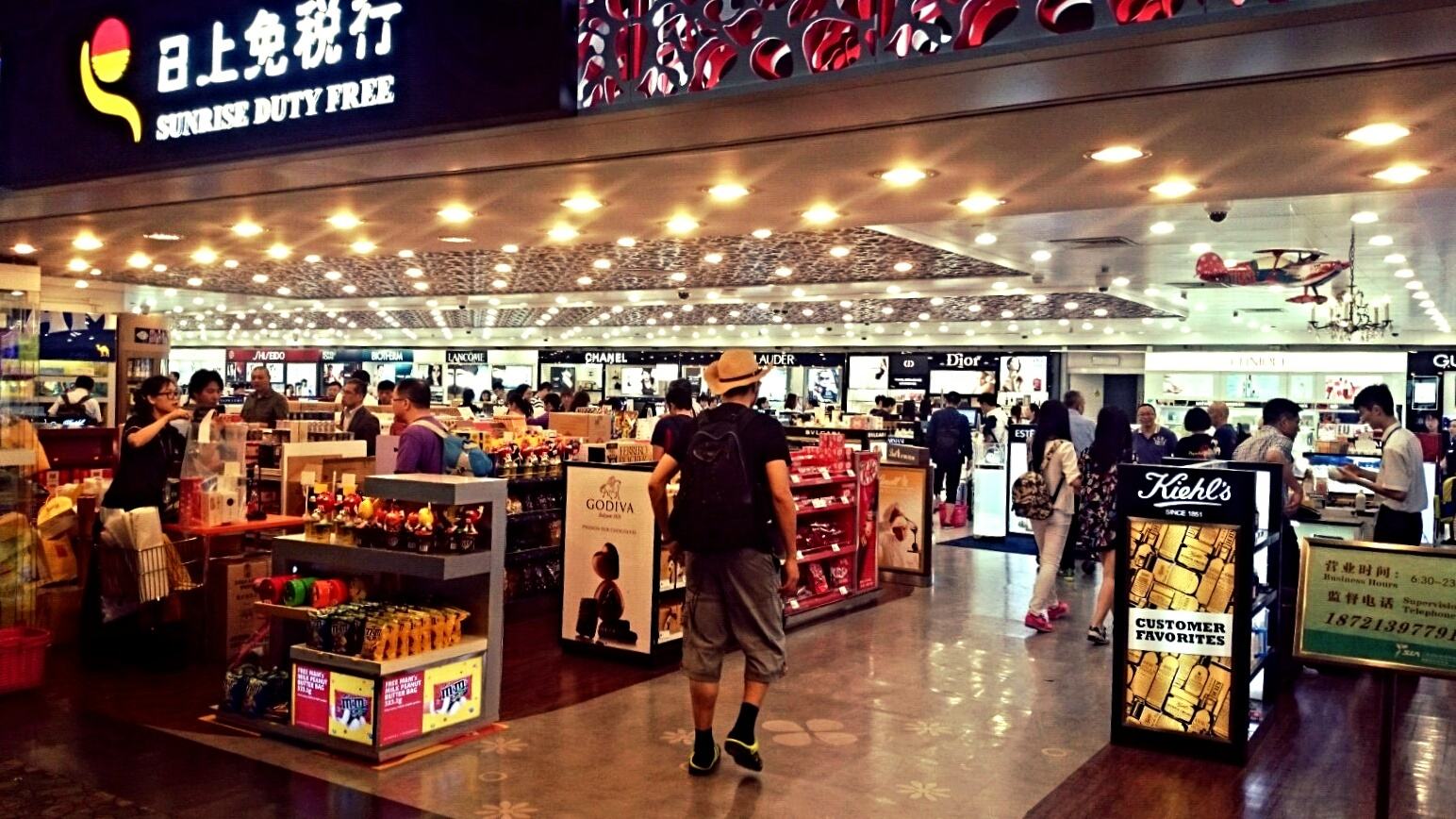 全球十大机场免税店购物攻略,全球十大免税店必买