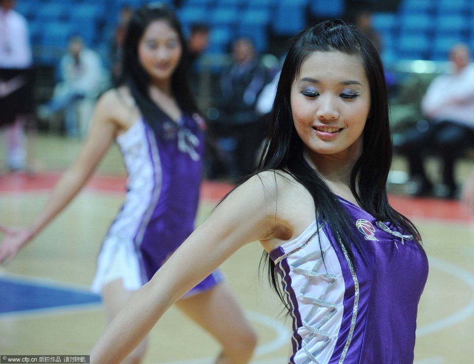 足球篮球宝贝,足球宝贝很美