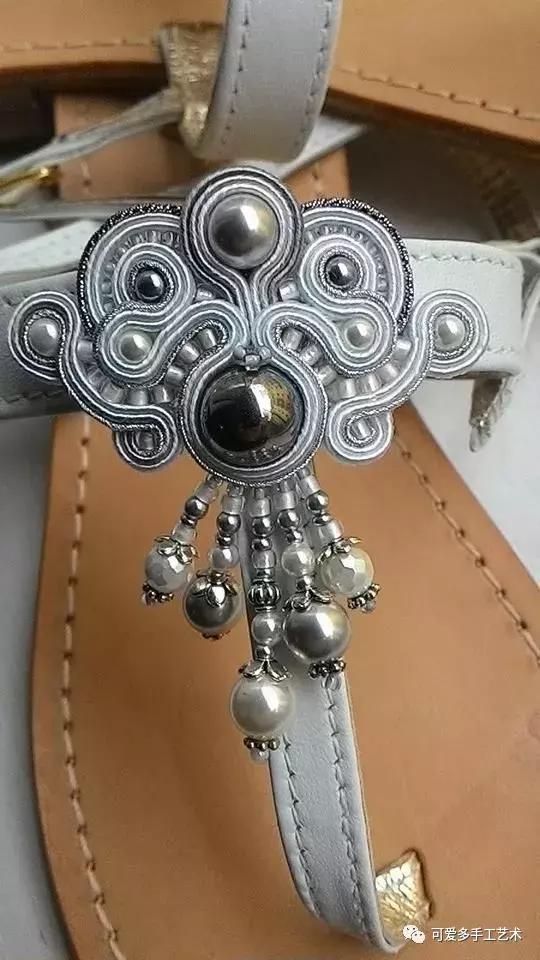 谁说鞋子脏了就要扔,怎样让旧鞋子焕然一新