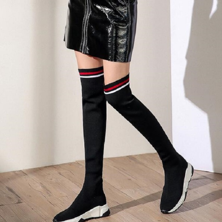 过膝靴新年,过膝长靴新年