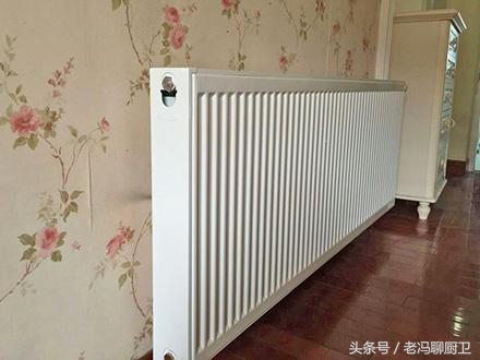 暖气片为什么上半截热下半截不热,三组暖气片最后一组不热怎么回事