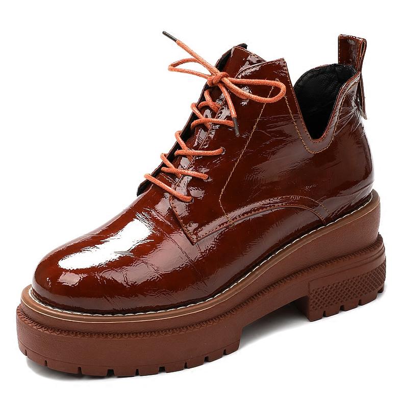 酷帅个性小短靴洋气又高级,好看的短靴有设计感