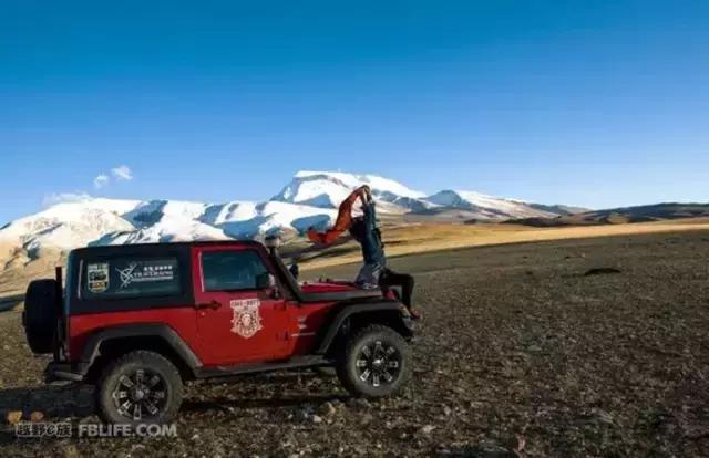 玩越野车的女人四川人,女人玩越野
