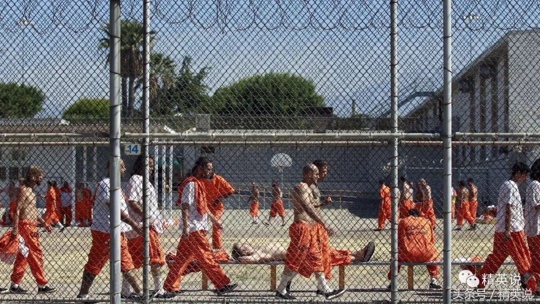 他在美国赚了27年的钱,他每年赚走美国上百亿