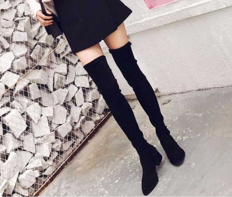 过膝靴新年,过膝长靴新年