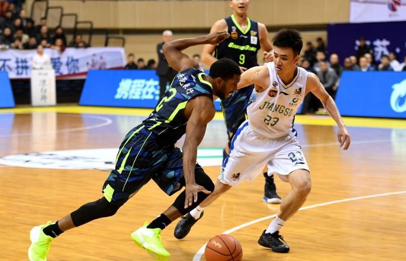 黑哨软哨再现CBA，看来姚主席下一步要狠抓裁判了