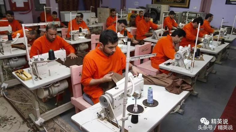 他在美国赚了27年的钱,他每年赚走美国上百亿