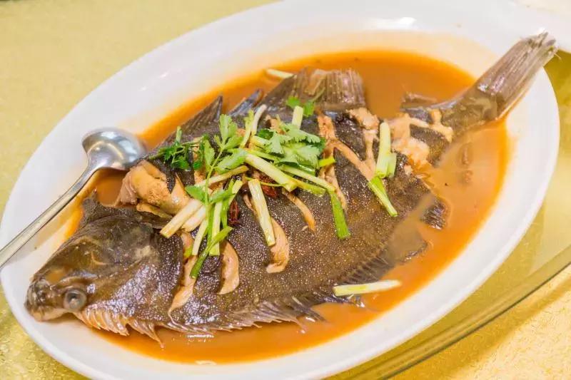 四星级酒店五个人吃年夜饭多少钱,酒店年夜饭套餐