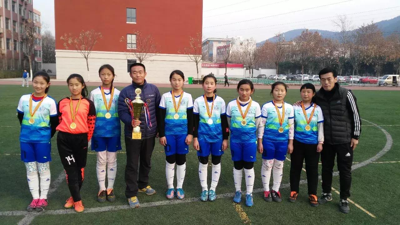 校园足球成为新名片,足球小将新秀崛起自创人物