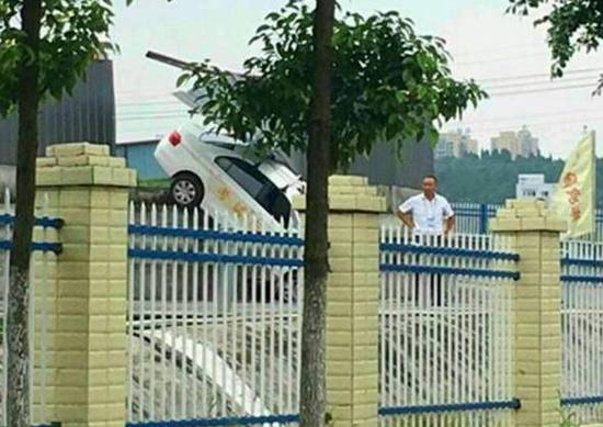 驾照考试奇葩挂科,驾照考试奇葩行为