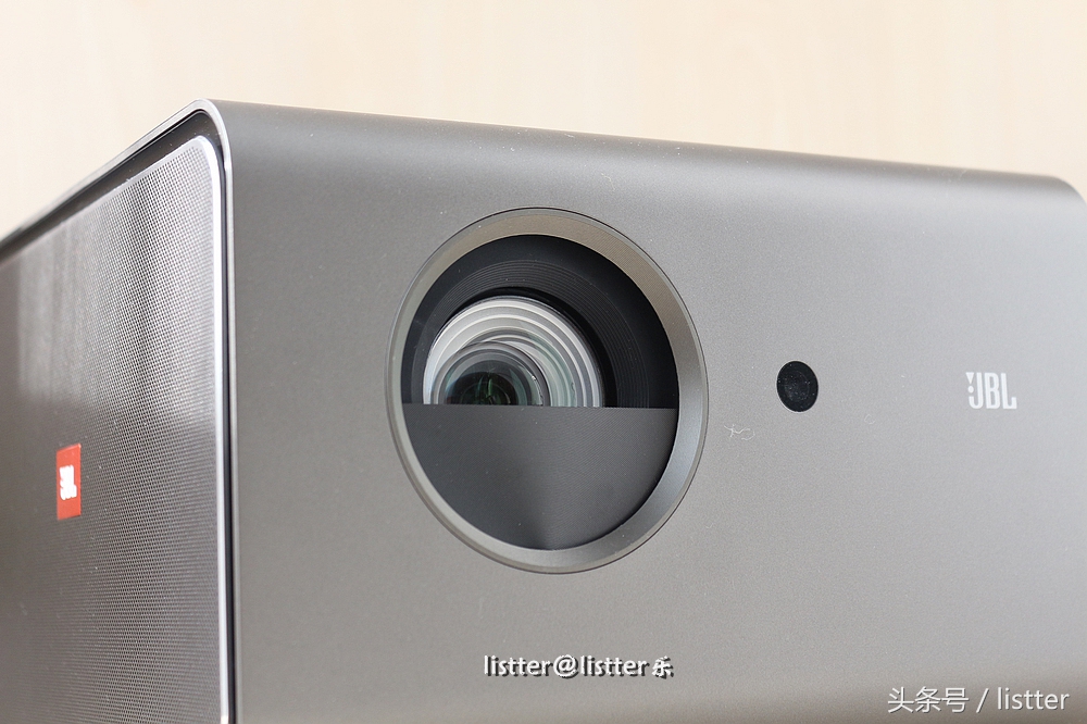 天猫魔屏s1和当贝f1c对比,天猫魔屏投影仪s2评测