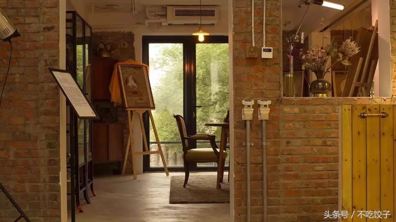 一天只能出2张照片，一张照片要2万，却可以传承100年