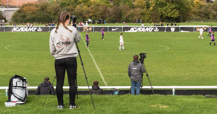 青少年足球技巧,青少年足球教练看的书