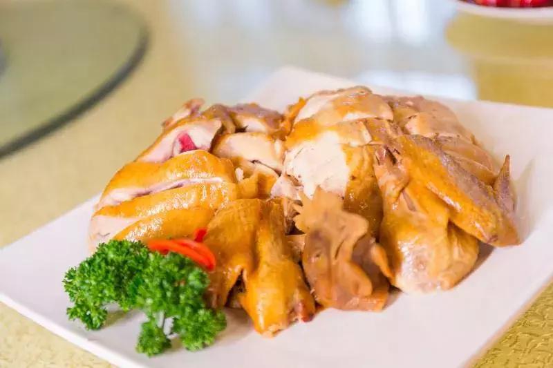 四星级酒店五个人吃年夜饭多少钱,酒店年夜饭套餐