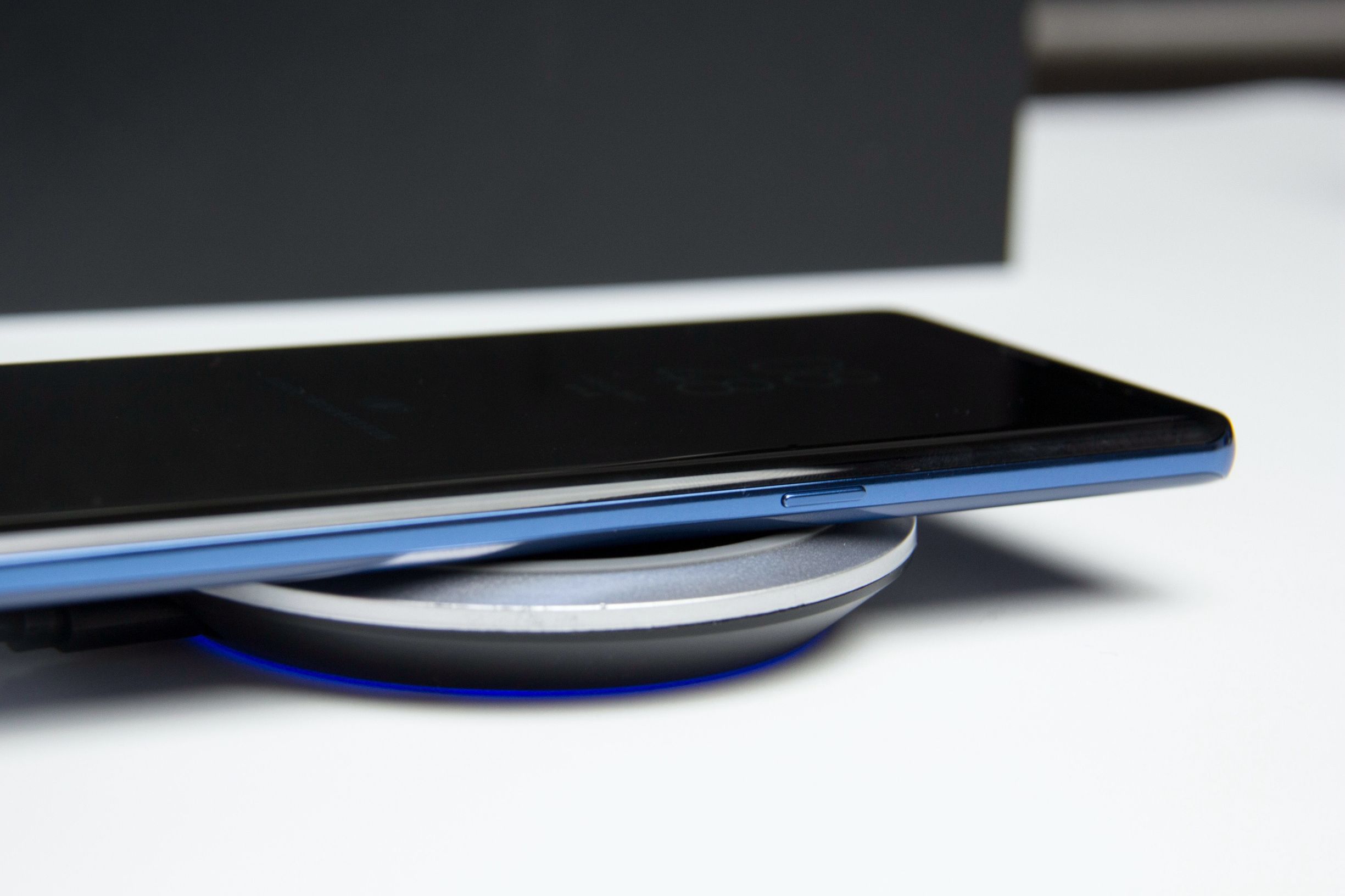 三星note 8跟s8有区别吗 (三星s8好还是红米note8pro好)