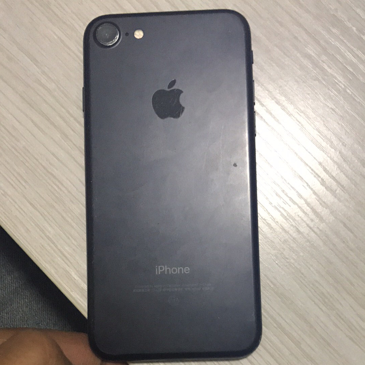 2500元入手国行iPhone7128GB，这么便宜也是有道理的！