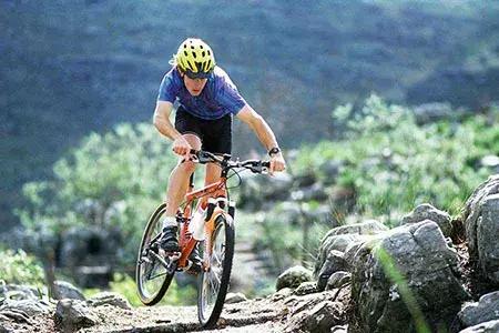 没有掌握山地车刹车的使用技巧，不足以谈骑行！