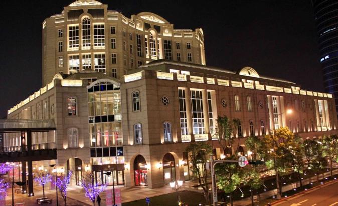 山鸡去台湾浩南拿了块劳力士手表,在台湾去哪里买劳力士