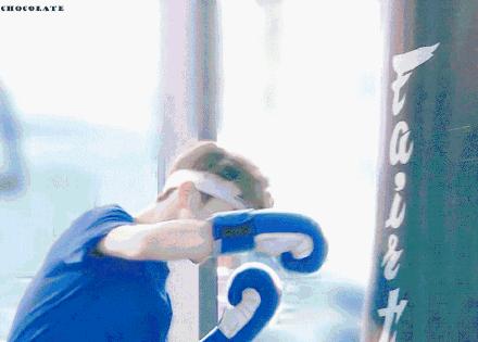 鹿晗开始踢足球了吗,鹿晗踢球怎么样