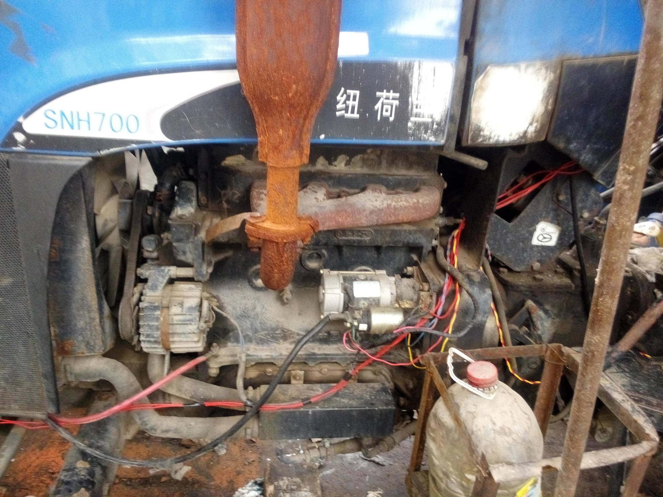 纽荷兰拖拉机维修视频,纽荷兰t9-700履带式拖拉机