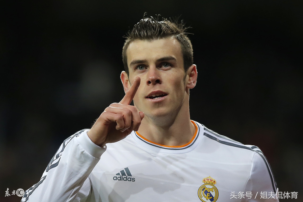 皇马提前4轮夺冠c罗帽子戏法,皇马5年4冠c罗的表现