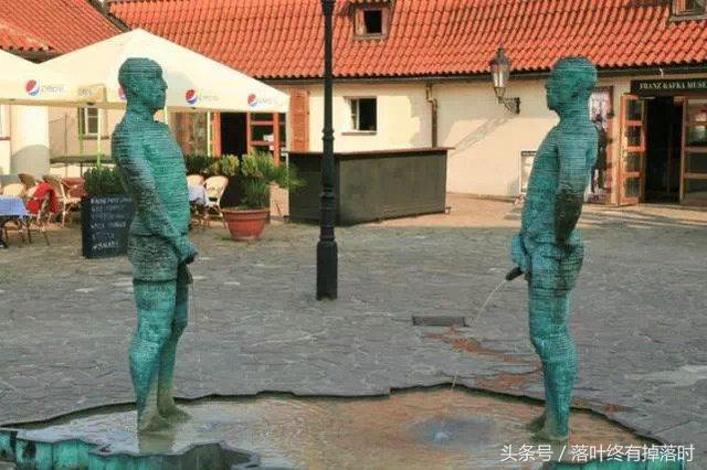 世界各地的奇葩雕像,世界上最奇葩的雕像