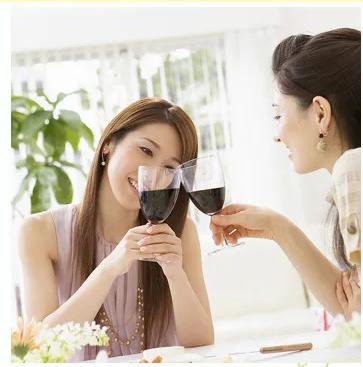 纯天然葡萄酒对失眠有什么好处,红葡萄酒催眠配方大全