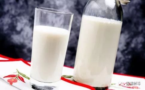 牛奶美白小攻略,纯牛奶怎么喝能美白
