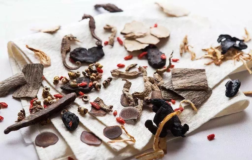 澳门赌王女儿入境新西兰居然被扣，她究竟带了什么？