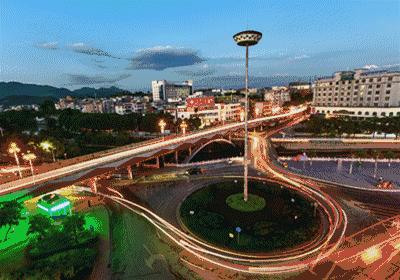 想让孩子踢足球去哪个地方,青少年足球特色学校