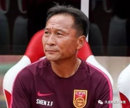 国青主帅下课,国足教练霸气辞职