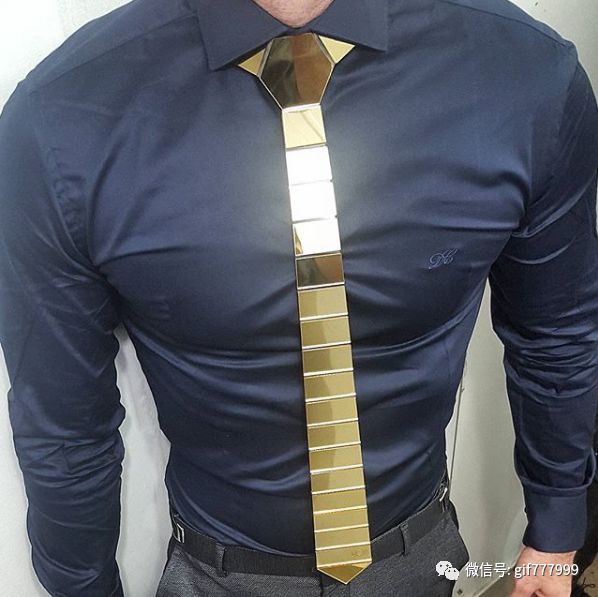 男人胸大穿的背心,男人胸部大穿啥衣服