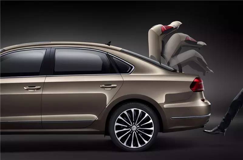 上海大众全新帕萨特试驾,最新款一汽大众帕萨特试驾