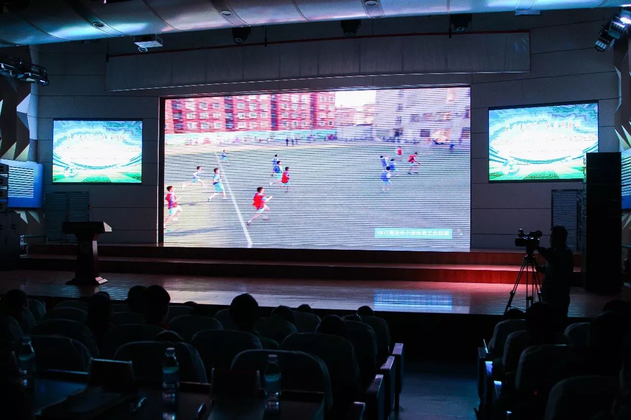 小足球大梦想海淀教育的又一个“全国首家”