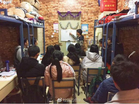 这一波史诗级大片又双叒来了！今年上演：狗年不挂！