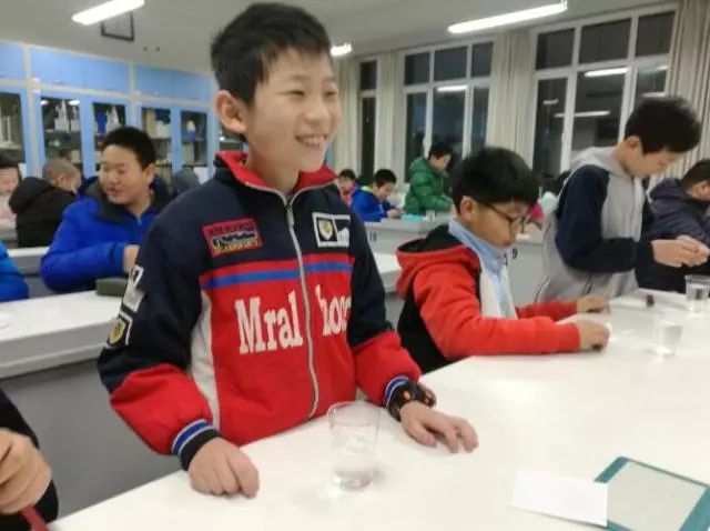 「缤纷社团·小实验大科学易简社」迷路了怎么办？自制一个浮水指南针