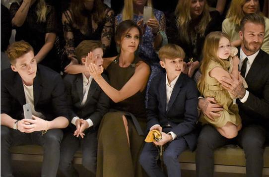 19年世界足球先生颁奖典礼,23年世界足球先生颁奖典礼