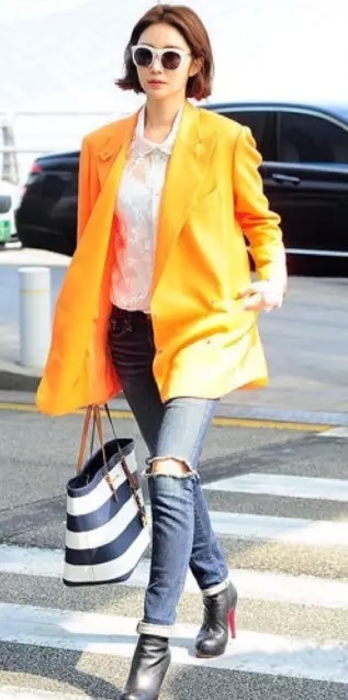 高圆圆和杨幂同穿绿色的裙子,杨幂高圆圆穿毛衣