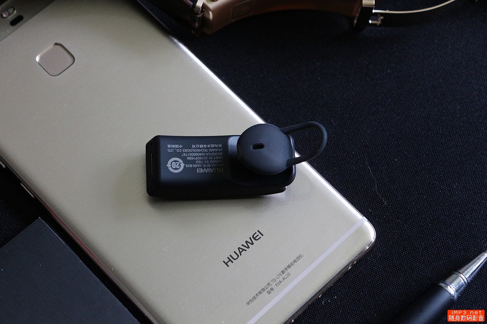 华为手环b3时尚版,华为手环b3与华为手机连接