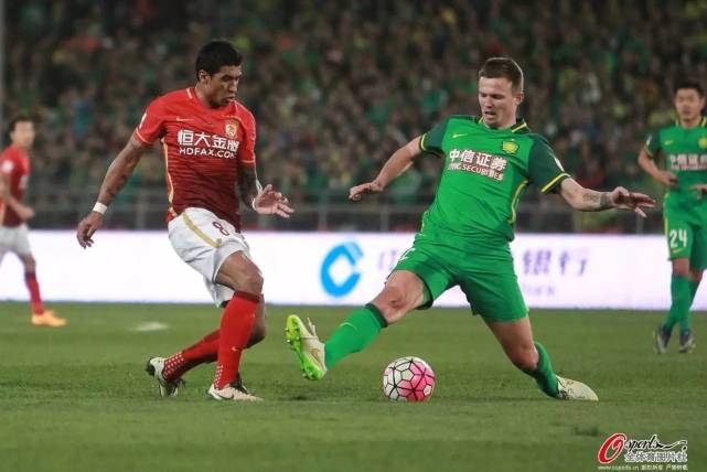 99年的他已经在中超崭露头角，80后的你还打游戏呢？