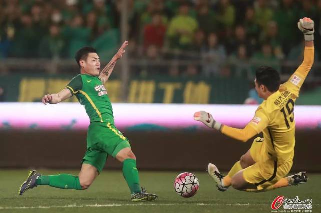 99年的他已经在中超崭露头角，80后的你还打游戏呢？