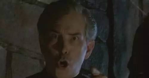 夭寿啊，章鱼上岸进化触手怪凌辱美少女啦！还好有dick警官~