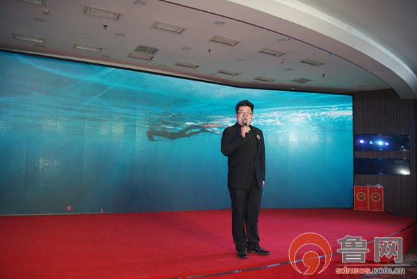 鍗庤禌婧㈢編,涓鐗硅喅鑱婂煄骞翠細